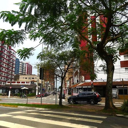 113 Canto Do Forte - 1Dorm - 200 M Da Praia E 20M Dos Bares E Restaurantes - Estacionamento Gratuito E Wi Fi , Tv A Cabo Praia Grande  Exterior foto